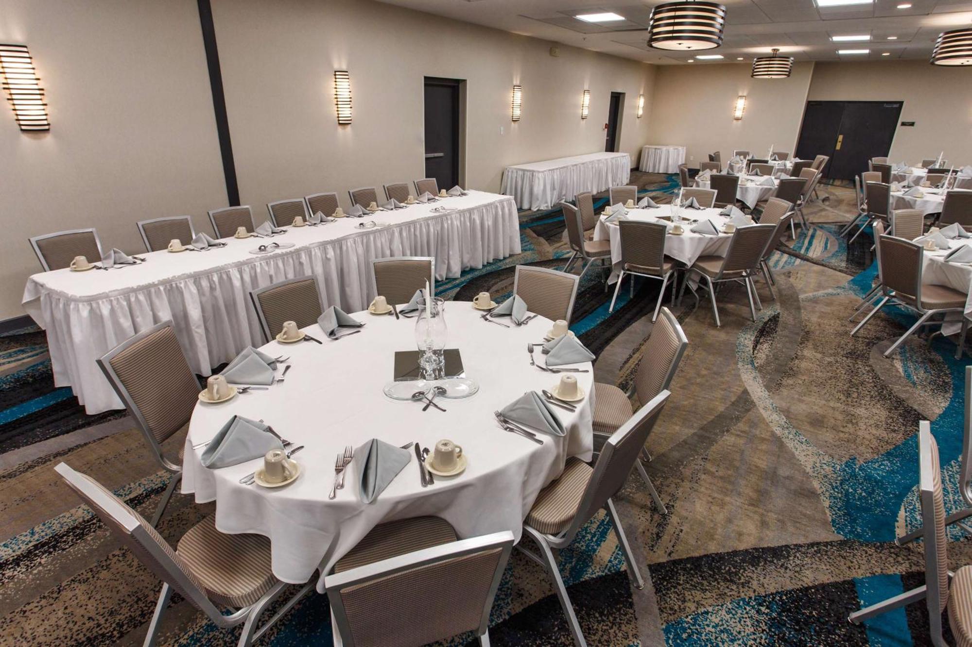 Doubletree By Hilton Neenah Экстерьер фото