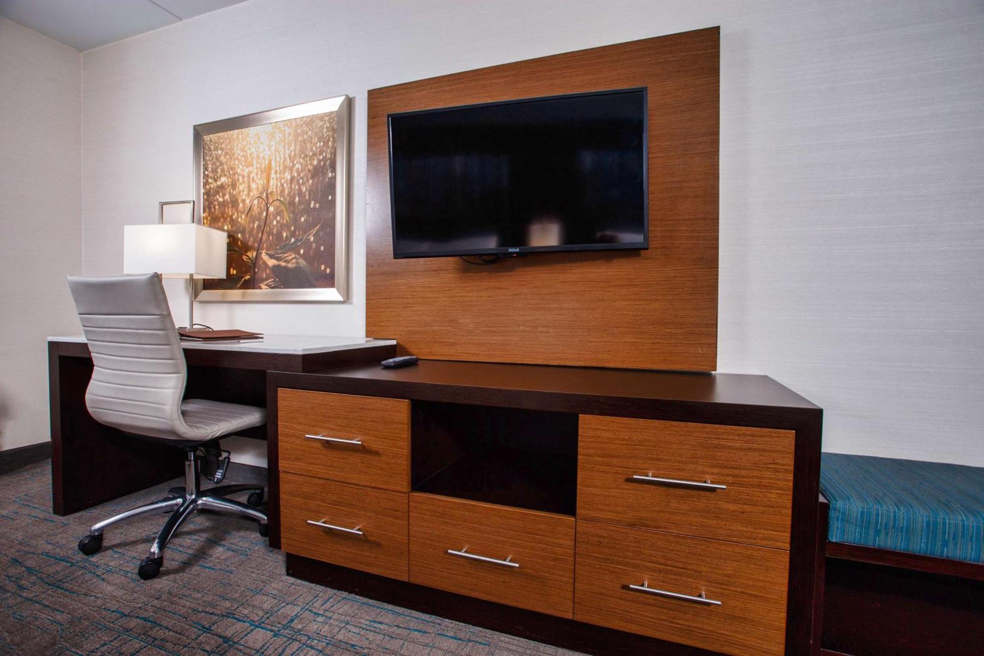 Doubletree By Hilton Neenah Экстерьер фото