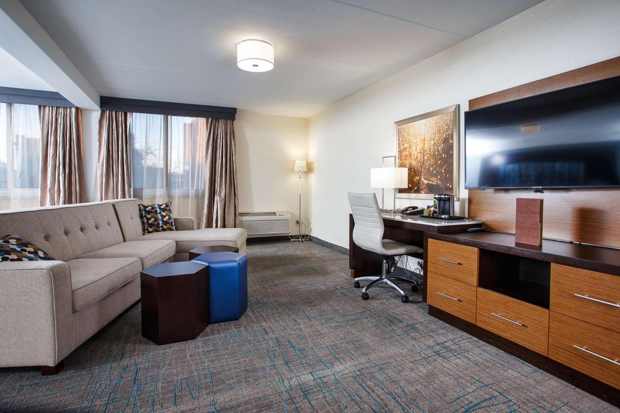 Doubletree By Hilton Neenah Экстерьер фото