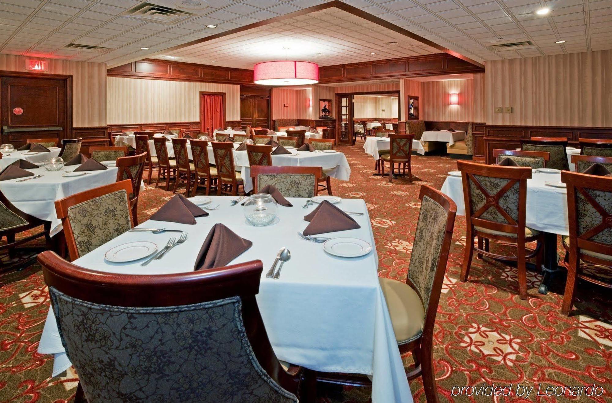 Doubletree By Hilton Neenah Экстерьер фото
