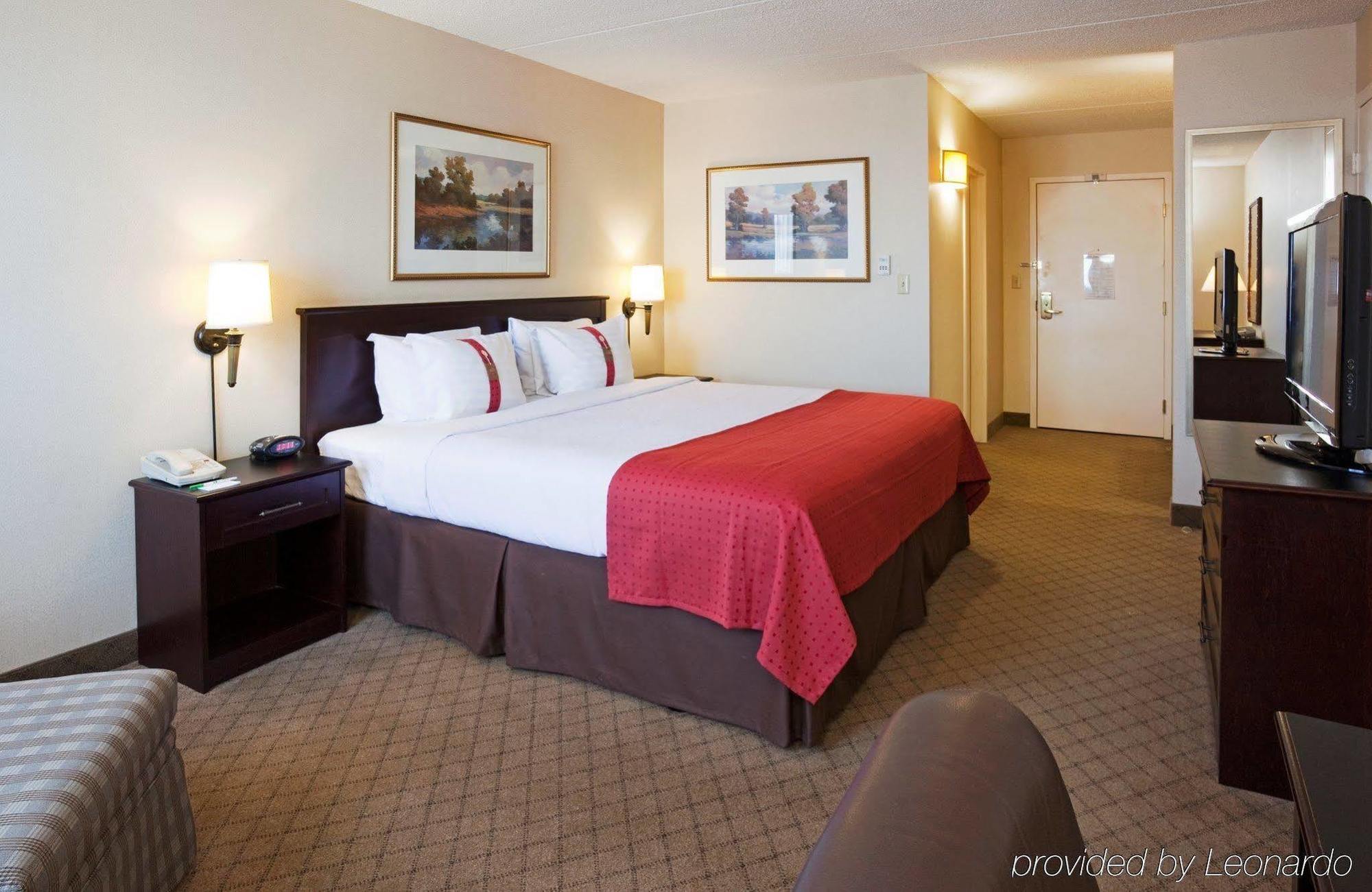 Doubletree By Hilton Neenah Экстерьер фото